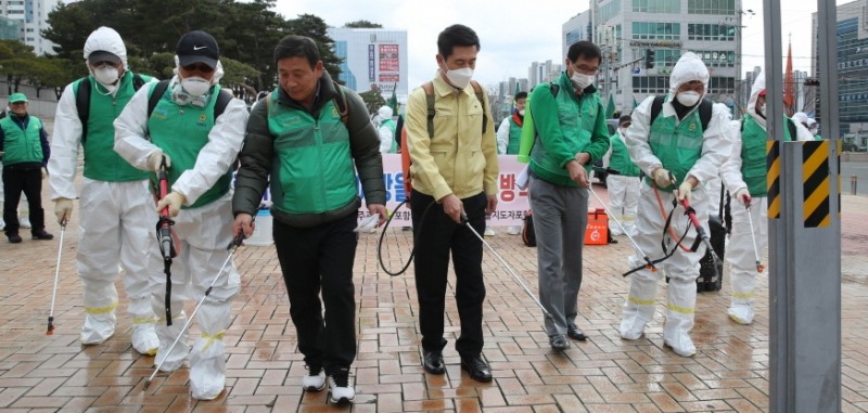 새마을 봉사 장면