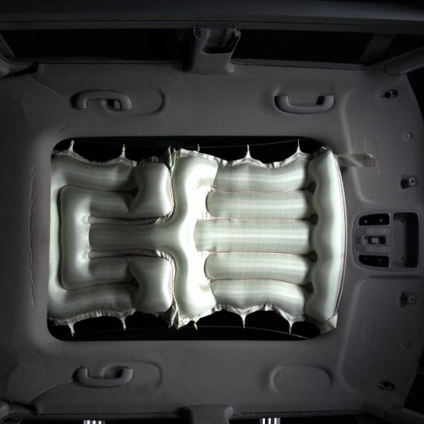 미국 고속도로교통안전국(NHTSA)이 안전성 평가를 진행한 현대모비스 루프에어백 / 사진 제공 = 현대모비스