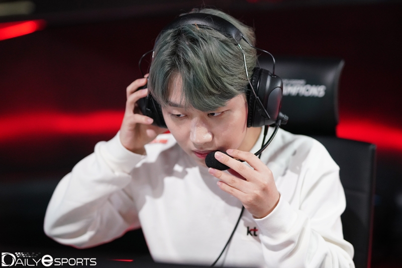 kt 롤스터의 원거리 딜러 '에이밍' 김하람.