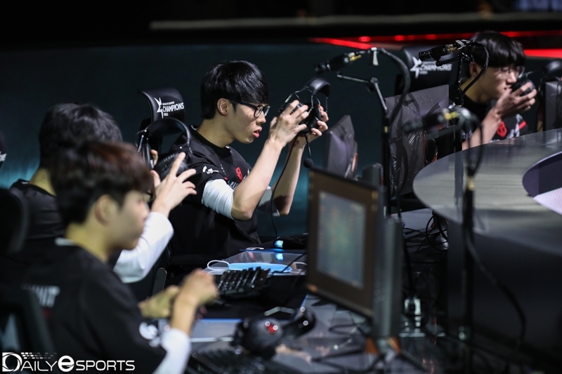 샌드박스 게이밍.