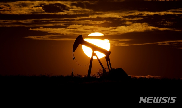 "OPEC · 비회원 산유국 원유 감산 합의" CNBC 보도