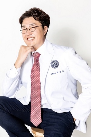 노블성형외과 김용훈 대표원장