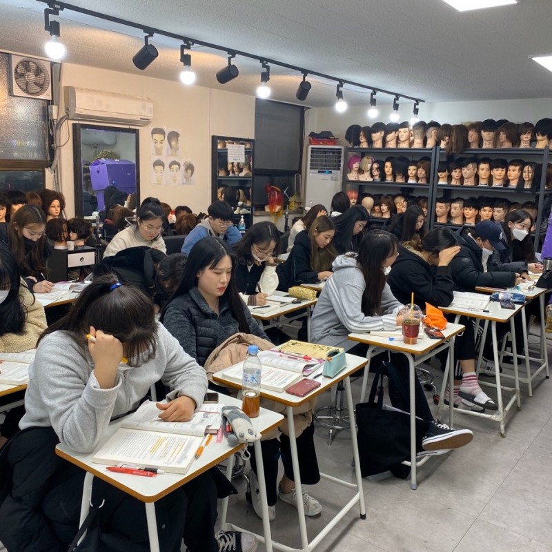 구리남양주미용학원 SBS아카데미뷰티스쿨, '맞춤형화장품조제관리' 자격시험대비반 개설