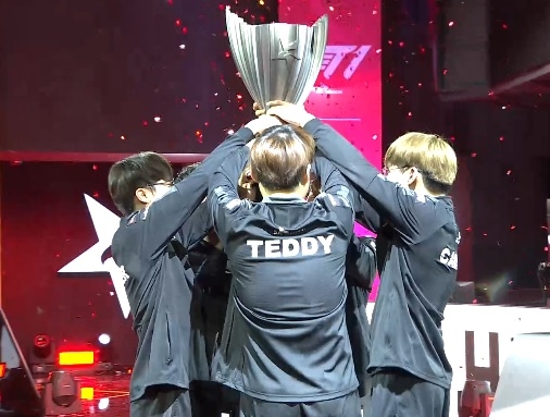 '페이커'와 T1, LCK 역사 절반을 우승했다
