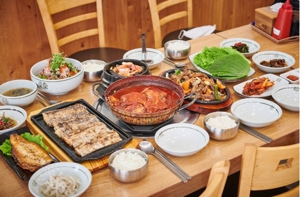 성산일출봉 인근 맛집 ‘기똥차네’, 여행객에게 제주 현지 갈치조림 선보여