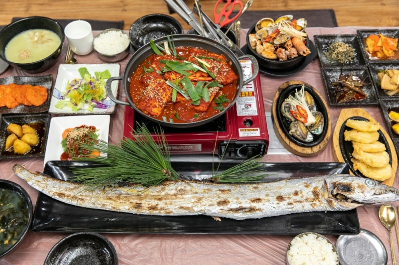 제주 가볼만한곳 ‘표선행복한식당’, 제주 갈치조림 맛집으로 인기