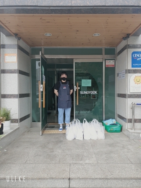 60계치킨 송탄이충점, '성육보육원'에 '사랑의 치킨나눔' 봉사