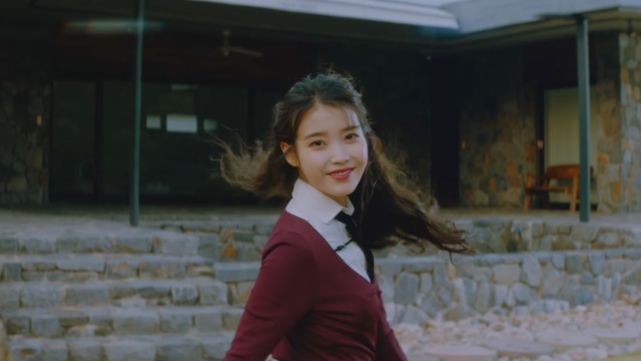 아이유와 BTS슈가 만나다, 뮤비 '에잇' 파죽지세