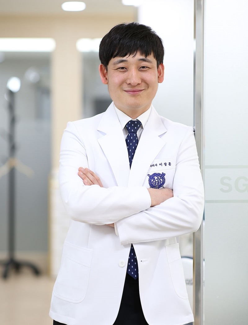 진천 서울강남플란트치과 이창훈 원장