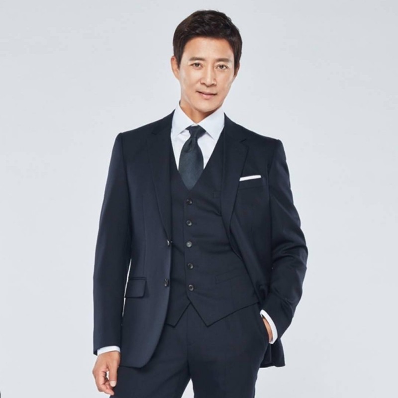 대학생들이 뽑은 존경 받는 스승의 이미지 1위 최수종