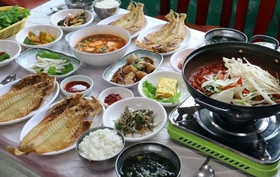 제주도 서귀포 ‘미도식당’ 1인당 한마리씩 제공하는 옥돔구이 맛집