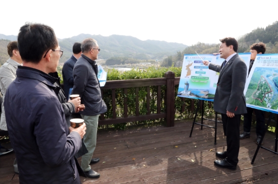 18일 정종순 장흥군수는 스포츠메카를 추진하게 된 데에는 장흥군의 온화한 기후와, 산, 들, 바다를 두루 갖춘 아름다운 자연 환경이 배경으로 작용했다. 이 같은 지역적 장점을 활용해 전국 규모 스포츠 대회와 동계 훈련팀 유치에 적극 나선다는 방침이다./사진=장흥군
