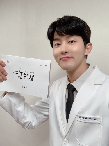 신예 배우 방주환, KBS2 ‘영혼수선공’ 첫 의사연기 도전
