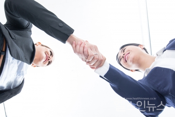 국립정신건강센터와 한국보건복지인력개발원, 정신보건인력 교육 강화 위한 업무협약 체결