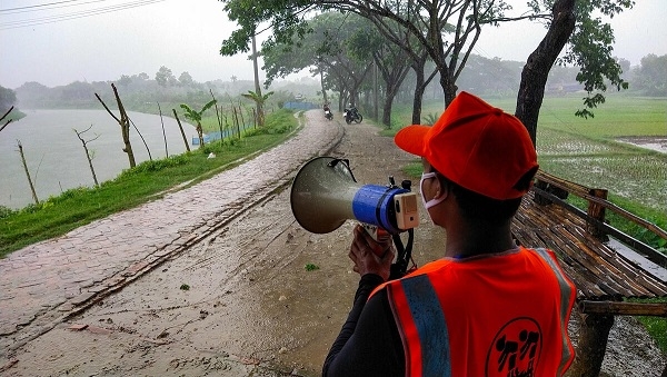대형 사이클론 ‘암판’이 인도와 방글라데시를 강타하면서 수백만 명의 사람들이 대피했다.사진은 사이클론 암판의 영향권에 놓인 방글라데시 북서부 노아칼리(Noakhali) ⓒ 세이브더칠드런 제공