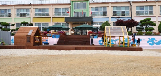 놀이공간으로 변모한 구령대/사진=전남교육청
