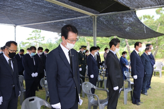 신안군, 제65회 현충일 추념식/사진=신안군