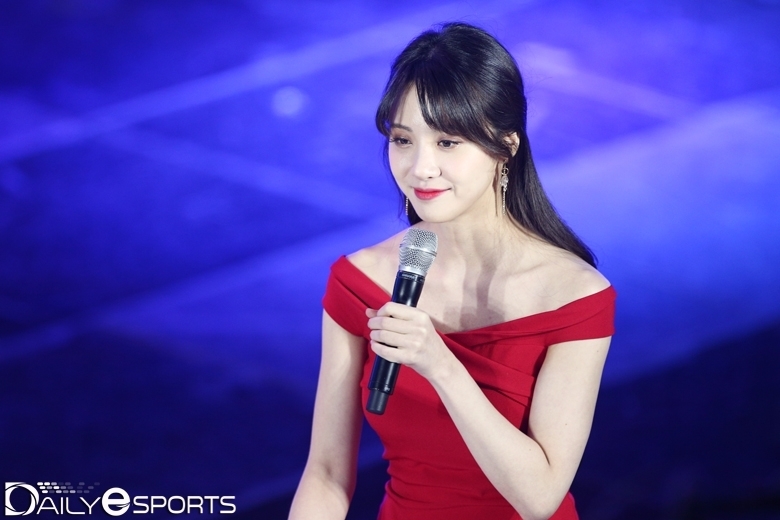 김민아 아나운서, 서머에도 LCK와 함께