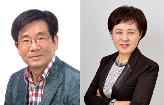 '코로나19 이후의 삶, 그리고 행복' 대표작가 가재산(왼쪽)과 도서출판 SUN 정선모 대표.