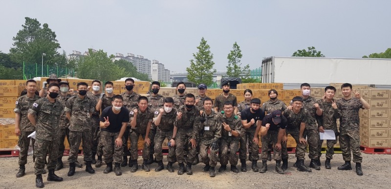 롯데제과, 6월 호국보훈의 달 맞아 군부대에 과자 전달