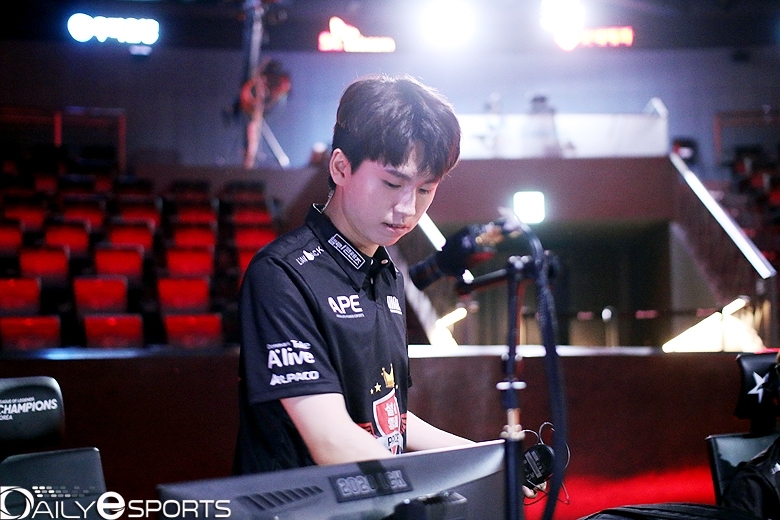 설해원 프린스의 미드 라이너 '미키' 손영민.