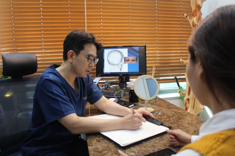 우리성형외과 강병수 원장