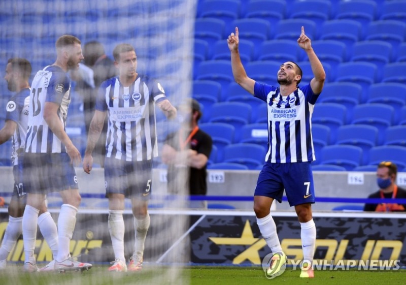 결승골을 터트린 브라이턴의 닐 모페가 골세리머니를 펼치고 있다. (EPA=연합뉴스)