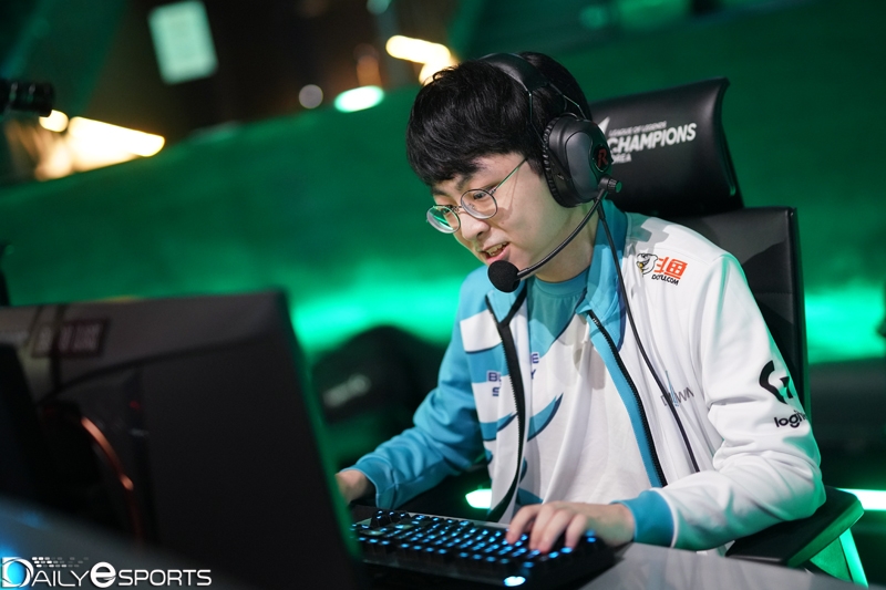 담원 게이밍의 미드 라이너 '쇼메이커' 허수.