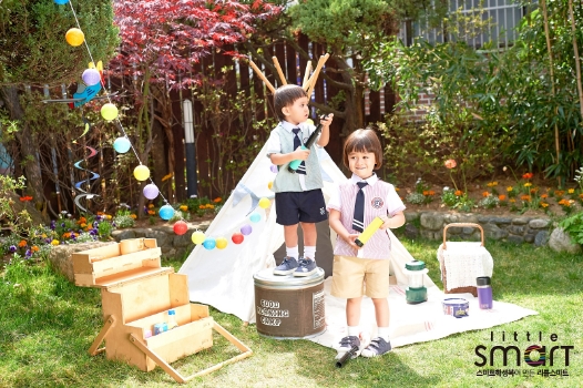 유치원복 리틀스마트 전속 모델이 된 윌리엄-벤틀리 형제