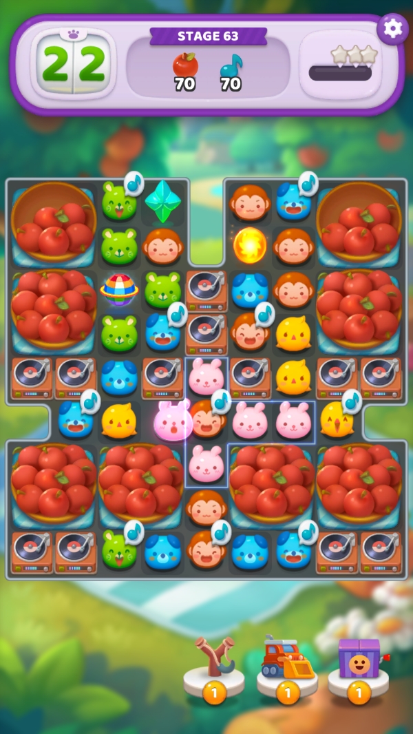 가전제품, 과일 바구니 등 생활 속 소재가 다양하게 활용됐다.