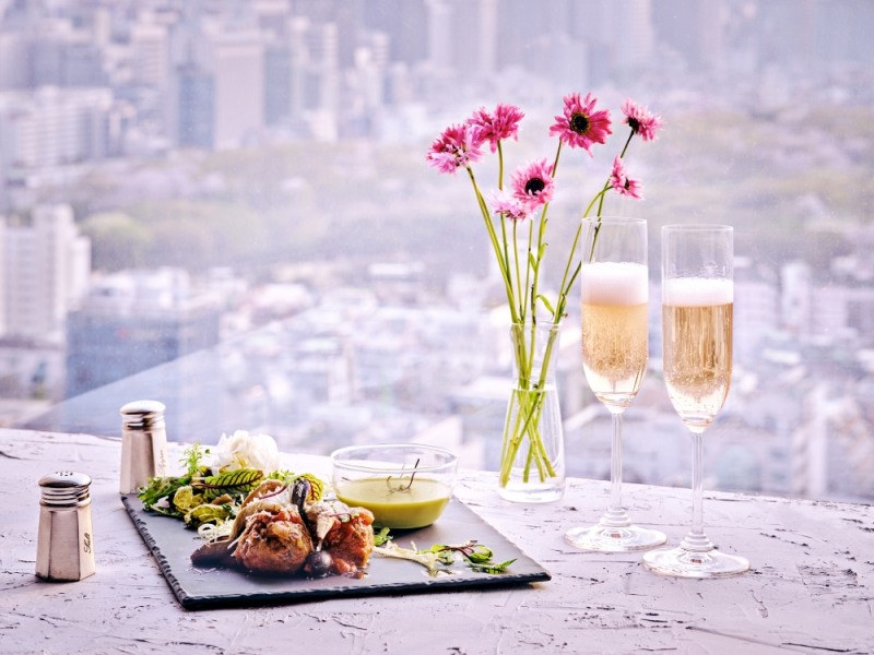 인터컨티넨탈 스카이 라운지, 피아토 우니코 시즌2 선보여!