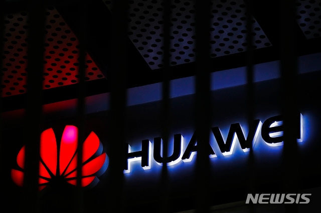 英, 中 화웨이 장비 전면 퇴출…2025년까지