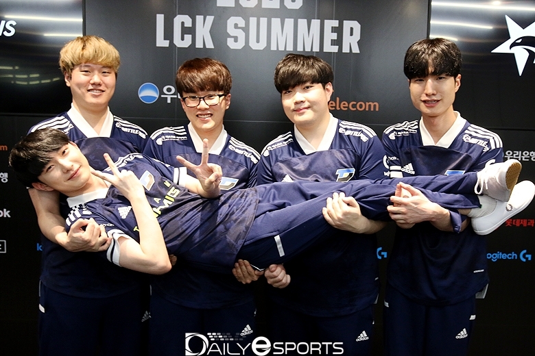 T1을 잡아내며 연패를 끊어낸 다이나믹스.