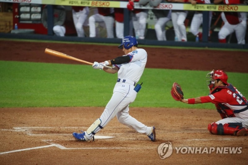 삼성 이성규가 14일 대구 KIA전에서 5회 쐐기 2점 홈런을 터뜨려 4연패 탈출에 디딤돌이 됐다. 사진은 3회말 2사 1루에서 안타를 치는이성규.