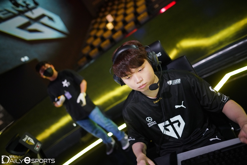 젠지 e스포츠의 미드 라이너 '비디디' 곽보성.