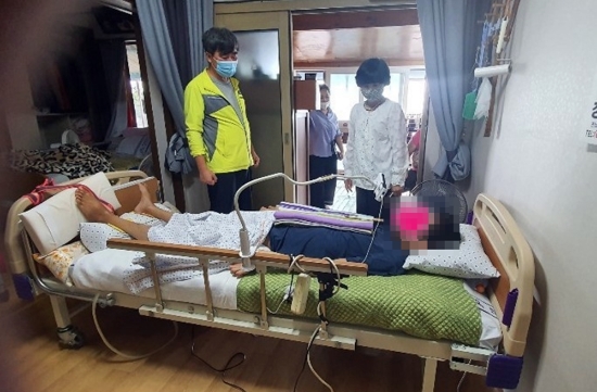 장애인가정 안부살피기/사진=장흥군
