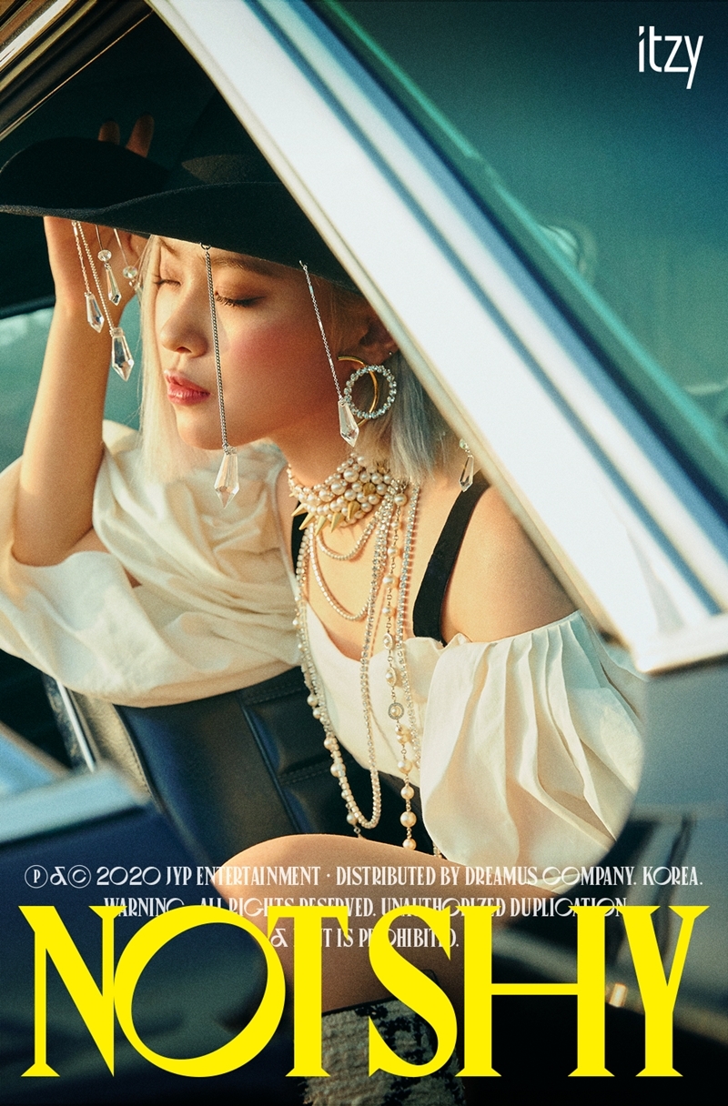 ITZY 류진, 사진 = JYP엔터테인먼트