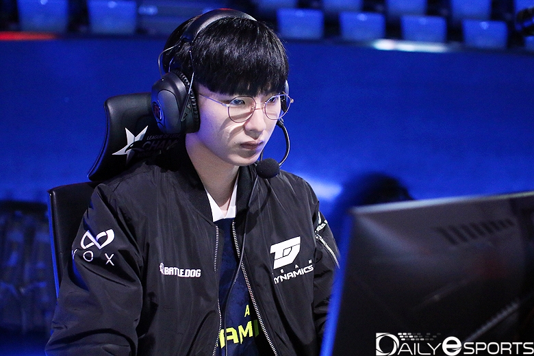 다이나믹스의 원거리 딜러 '덕담' 서대길.