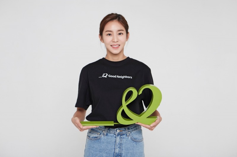 사진은 굿네이버스 국내주거지원 캠페인에 재능기부로 참여한 배우 유이 모습. ‘사진 제공=굿네이버스’