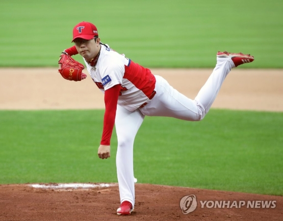 투구하는 양현종