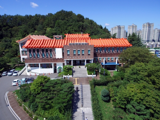 사진= 진주서부 도서관. 진주시 제공