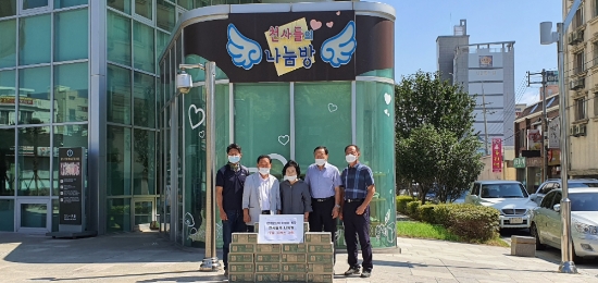 한국효도회 마삼섭 회장‘천사들의 나눔방’두유 기탁/사진=강진군