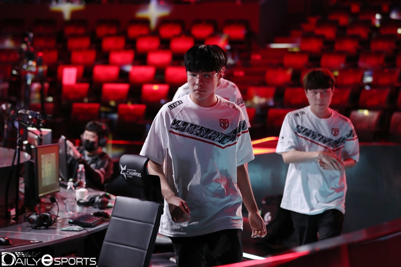 샌드박스 게이밍.