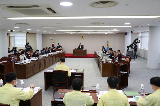 전남도의회 예산결산특별위원회는 최근 집중호우로 피해를 입은 전남 8개 시군를 전남도와 전남도교육청에 신속하고 실질적인 도움이 될 수 있는 재정 지원을 촉구하고 나섰다/사진=전남도의회