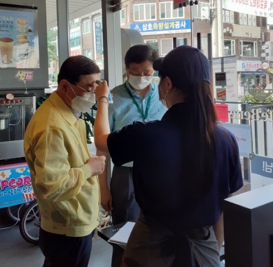 방역수칙 점검/사진=영암군