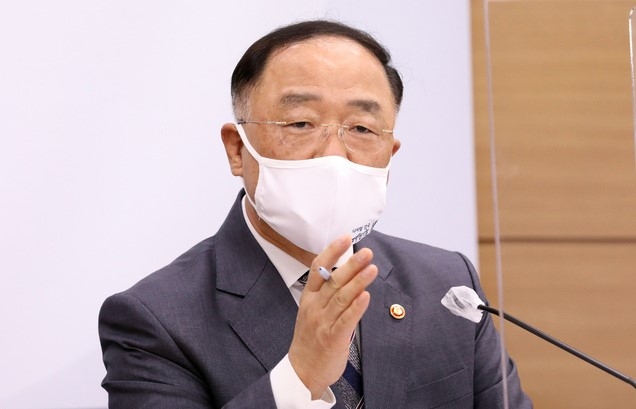 홍부총리 "4차 추경 여부, 내부 검토 중…조만간 결정"