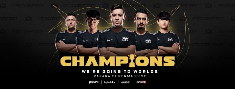 TCL 2020 서머에서 우승한 파파라 슈퍼매시브(사진=슈퍼매시브 SNS 발췌).