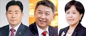 인물사진 왼쪽부터 김규환, 장석춘, 송희경