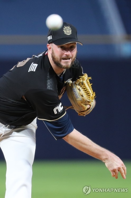 NC의 마이크 라이트