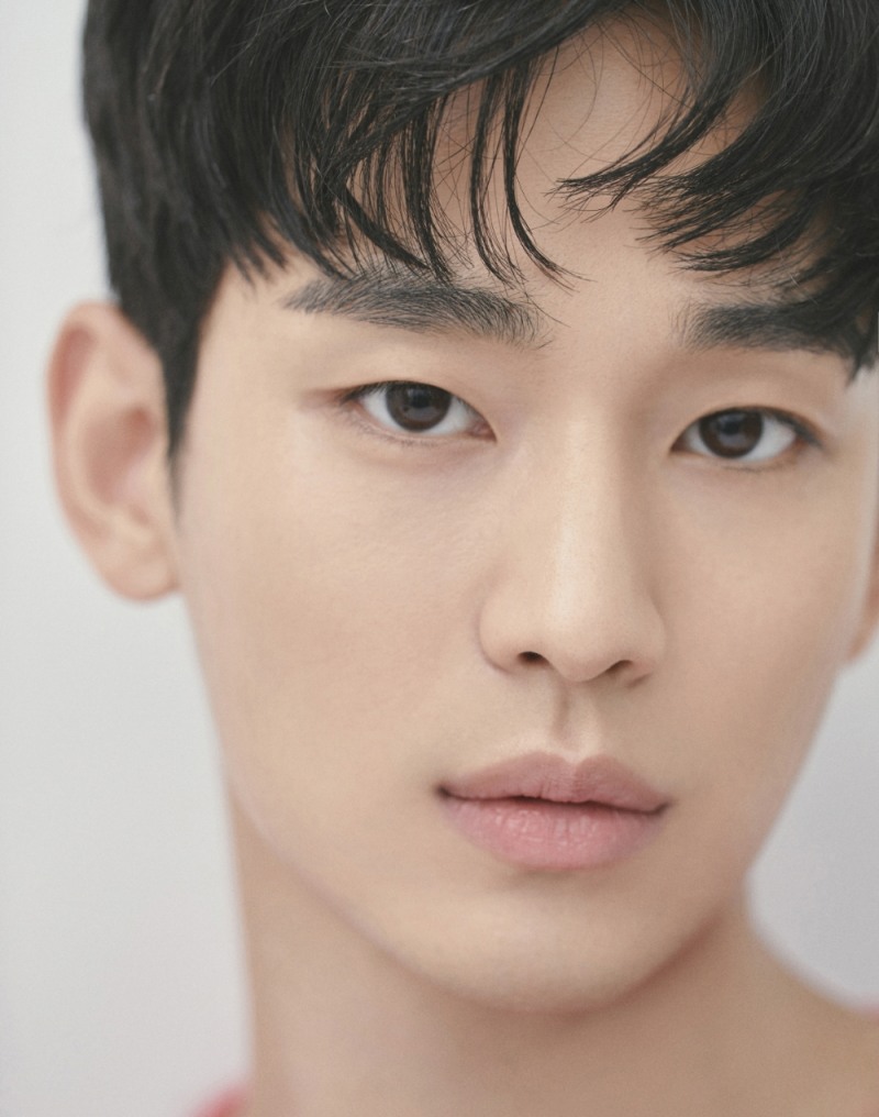 배우 김수현, 코스알엑스(COSRX) 글로벌 모델로 발탁